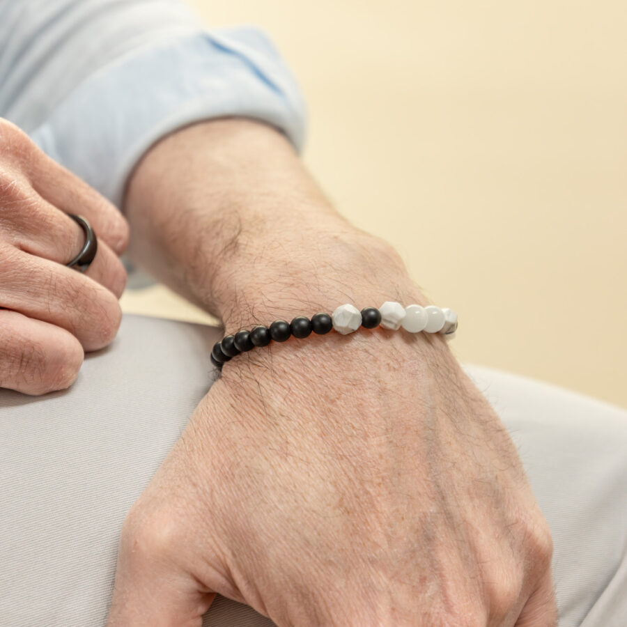 Bracelet homme – agate noire, œil de chat & howlite
