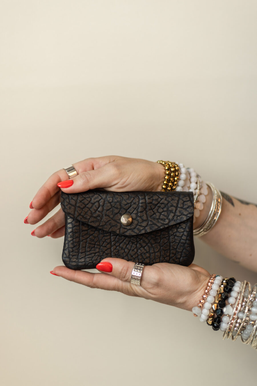 Porte-monnaie en cuir · noir doré craquelé