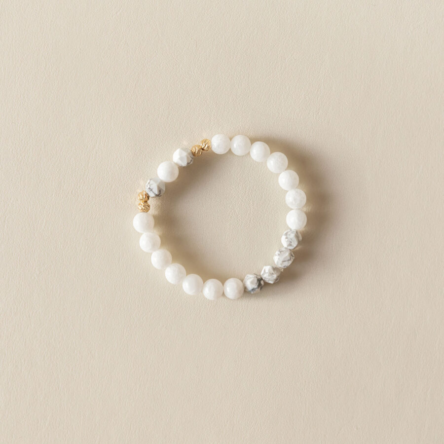 Trio de bracelets – agate blanche, howlite & hématite dorée – Image 4